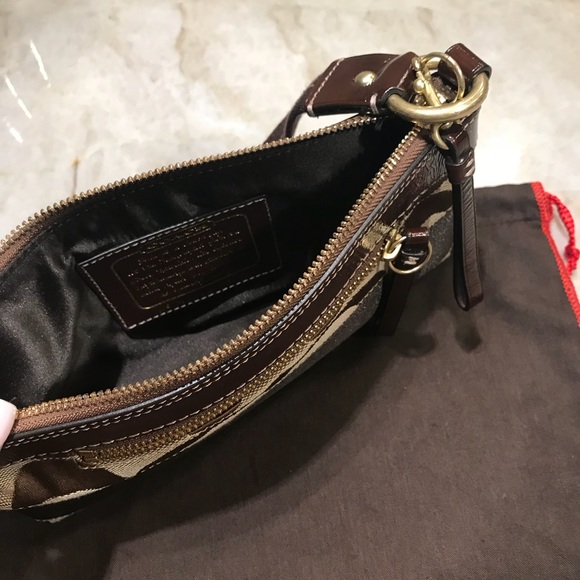 Handbag - Picture 2 of 2